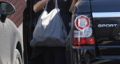 Elizabeth Berkley Range Rover