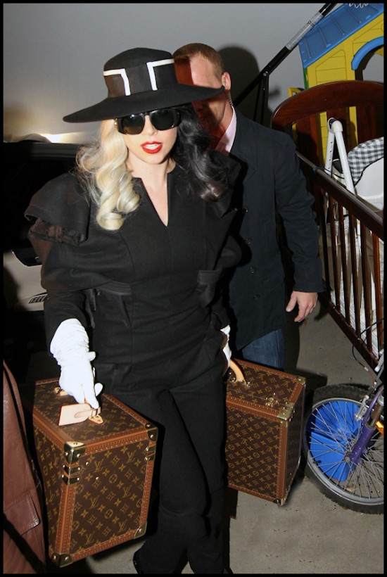 Lady Gaga Louis Vuitton celebrity handbags
