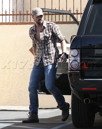 Maksim Chmerkovskiy Range Rover Maksim Chmerkovskiy Range Rover