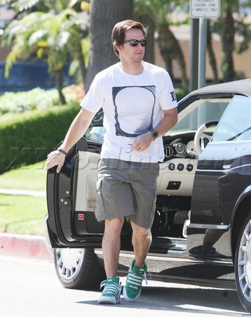 Mark Wahlberg Staying Out of Trouble in His Bentley Azure