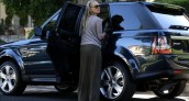 Molly Sims Range Rover Sport