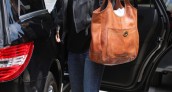Olivia Wilde Mercedes Benz