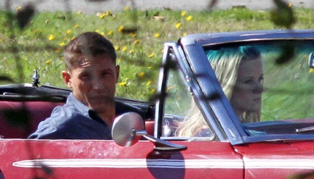 Reese Witherspoon & Tom Hardy  in Camaro Convertible