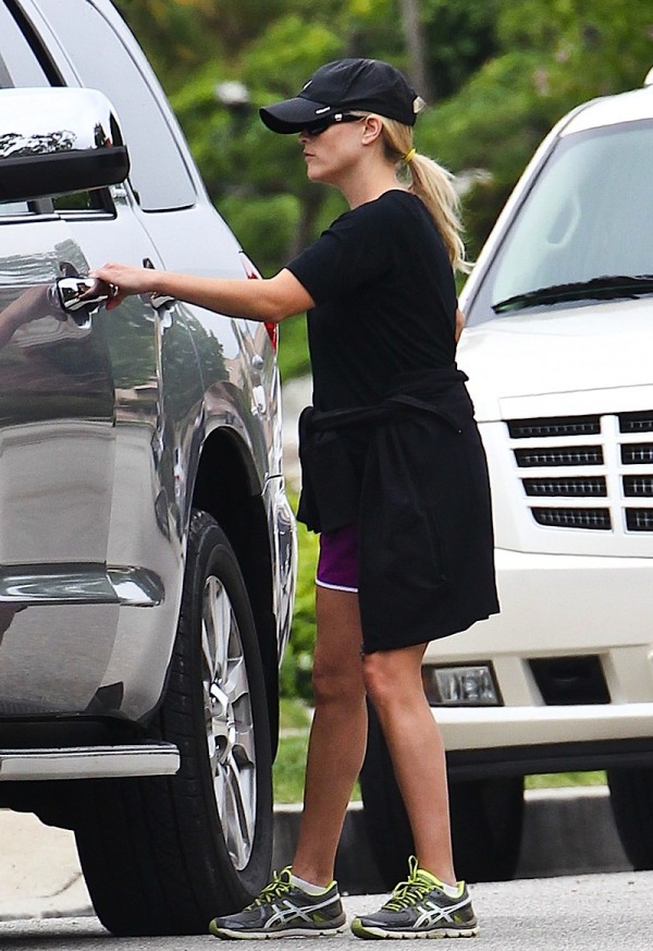 Reese Witherspoon Toyota Land Cruiser