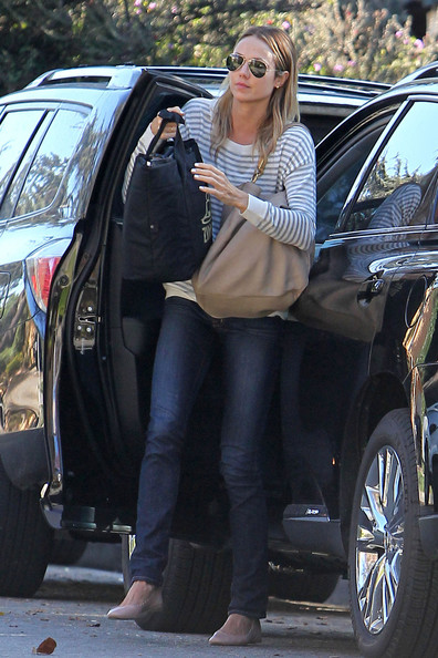 Stacy Keibler Lexus RX
