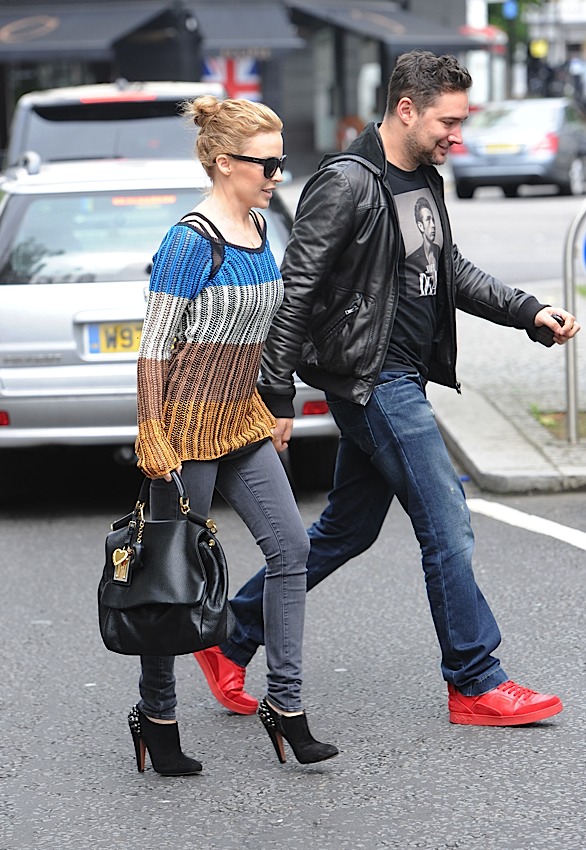 Kylie Minogue carries Dolce & Gabbana