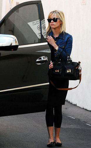Reese Withersppon Escalade